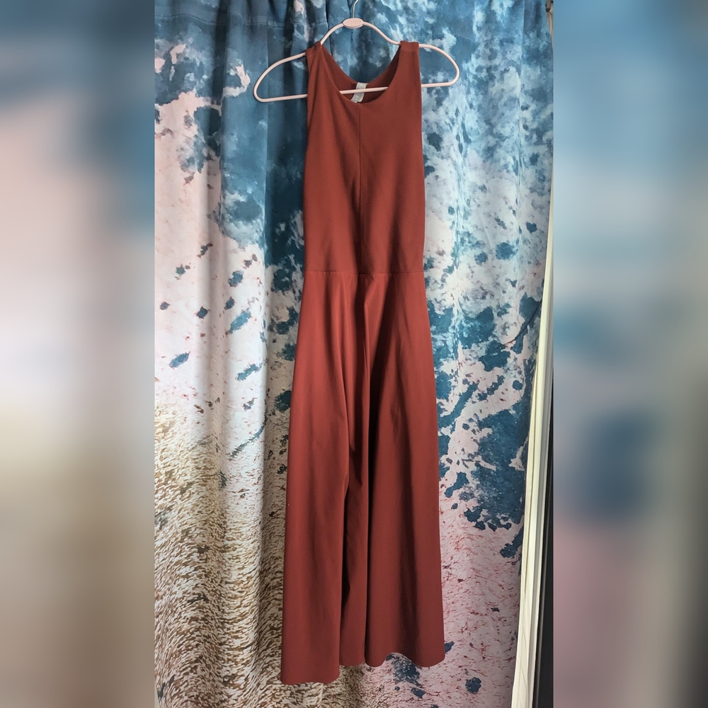 Athleta Size S Winona midi dress Burnt orange dress with cut out detail